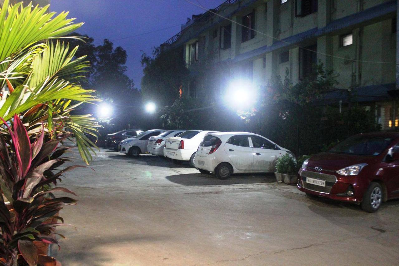 Hotel Saraswati Monte Abu Exterior foto